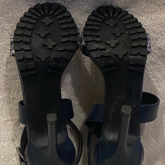 Guess Ankle Cross-Strap Slingback Ultra High Stiletto Heels Navy Blue Size 7 EUC - Picture 14 of 14